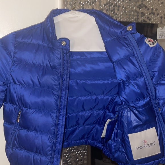 Authentic Kids Moncler Puffer - Picture 3 of 4